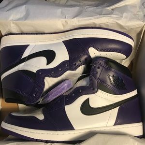 Air Jordan 1 court purple Size 11